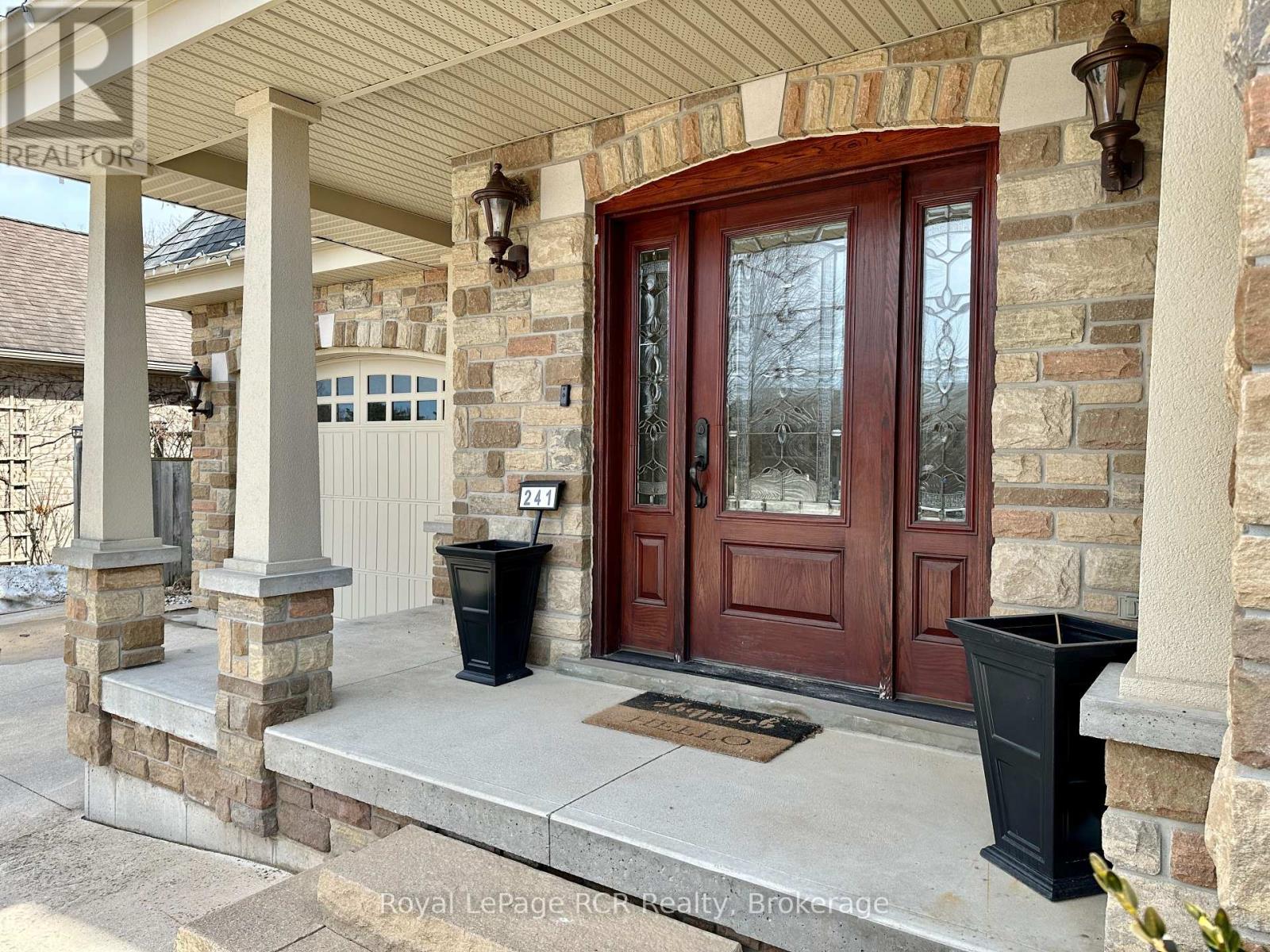 241 4th Street Crescent, Hanover, Ontario  N4N 3S9 - Photo 7 - X12869518