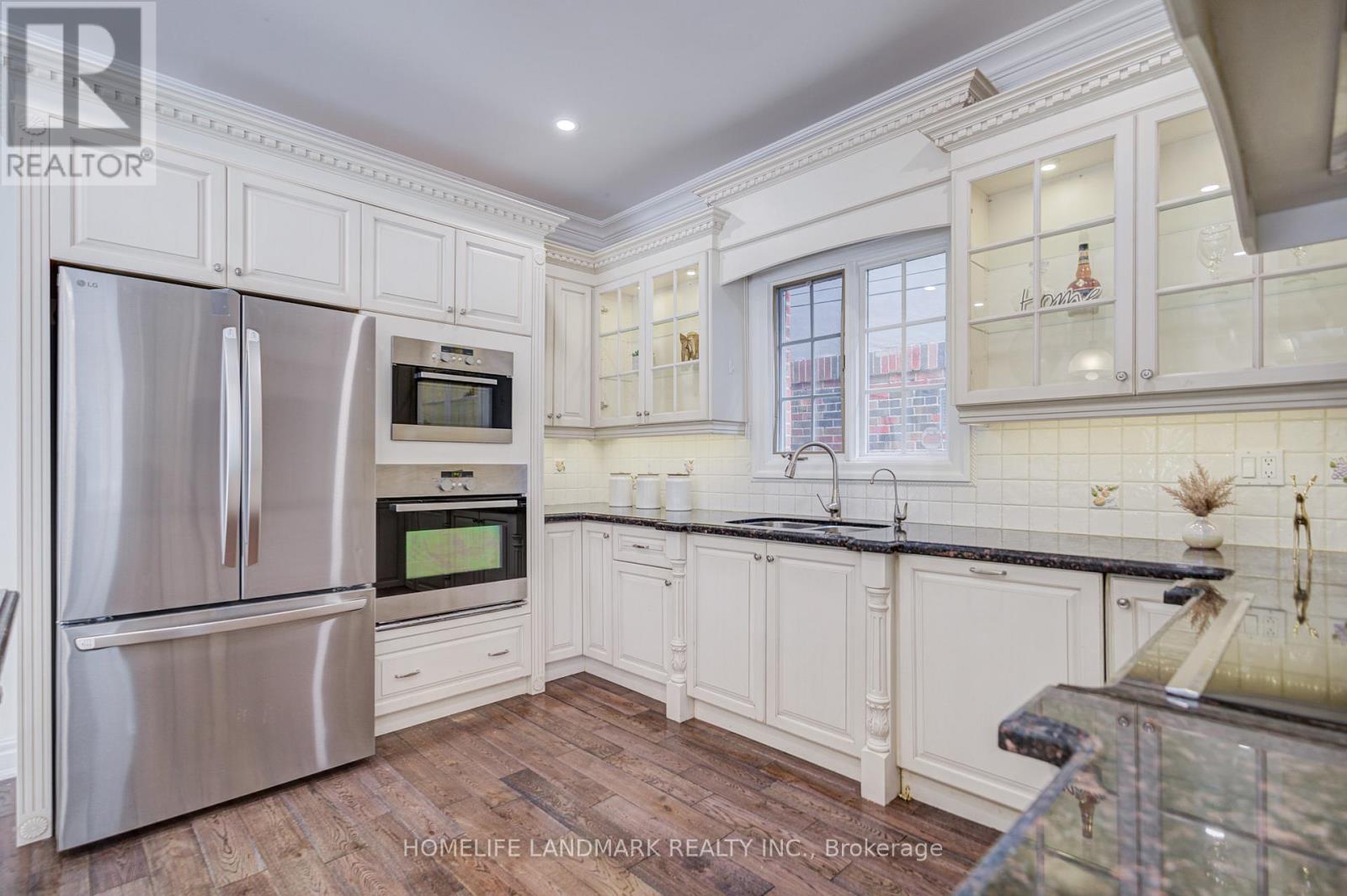 7 Killarney Road, Toronto, Ontario  M5P 1L7 - Photo 16 - C12869466