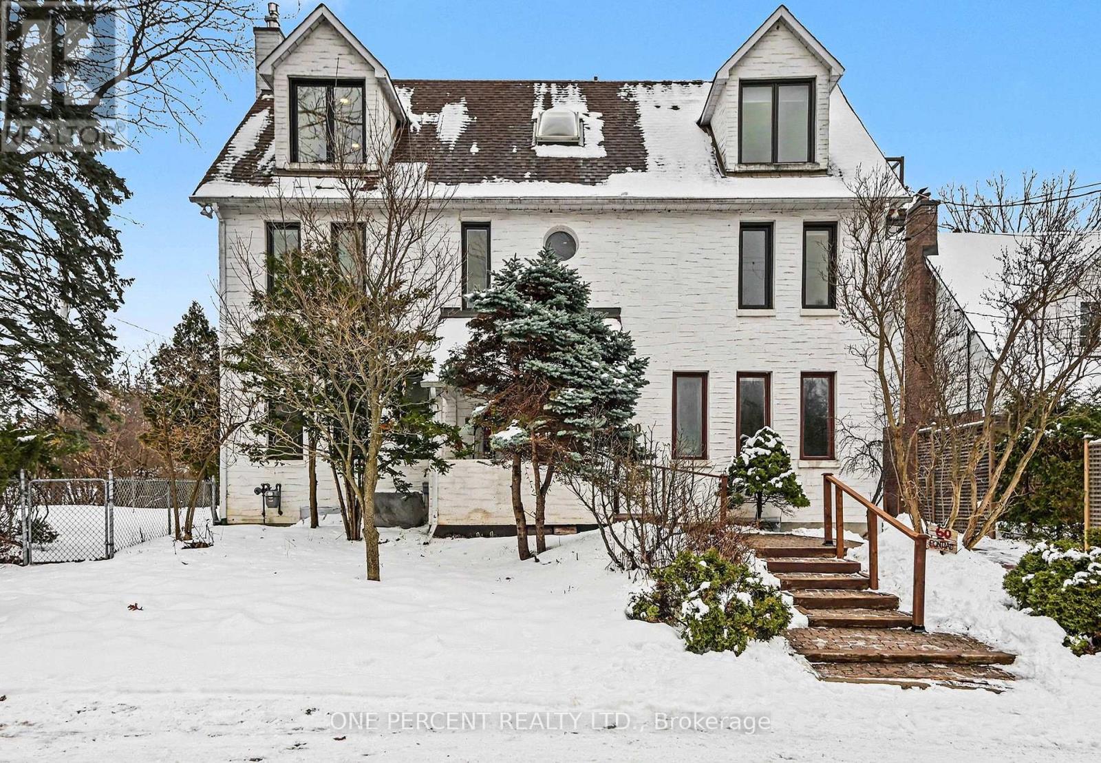 60 PONTIAC STREET, Ottawa, Ontario