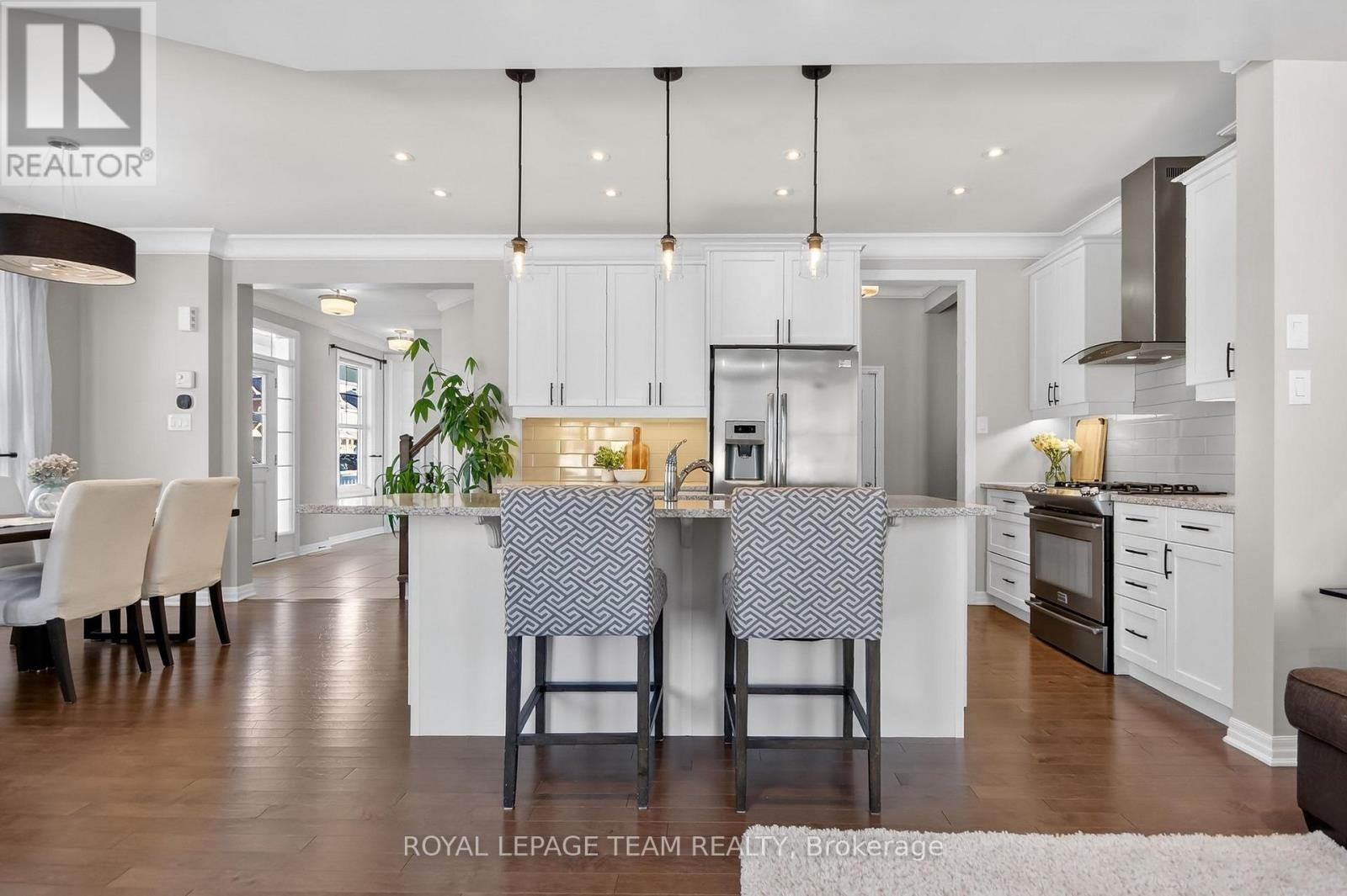 375 Meadowbreeze Drive, Ottawa, Ontario  K2M 0K3 - Photo 12 - X12869528