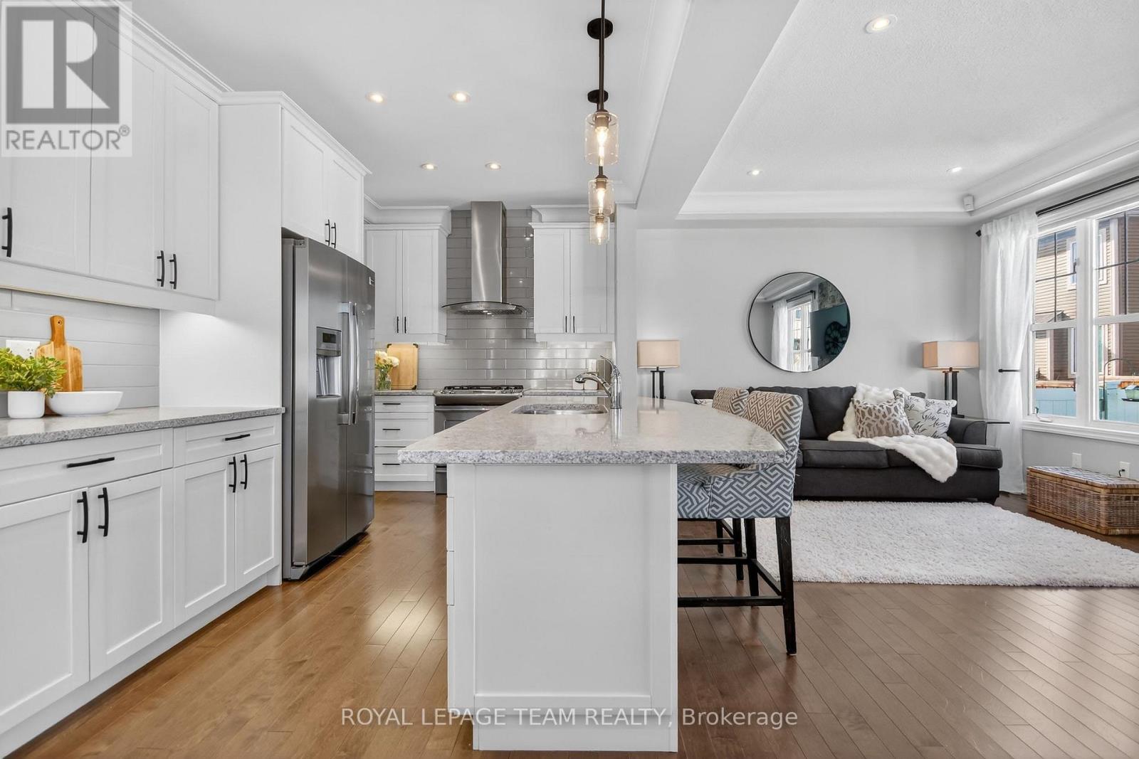 375 Meadowbreeze Drive, Ottawa, Ontario  K2M 0K3 - Photo 13 - X12869528