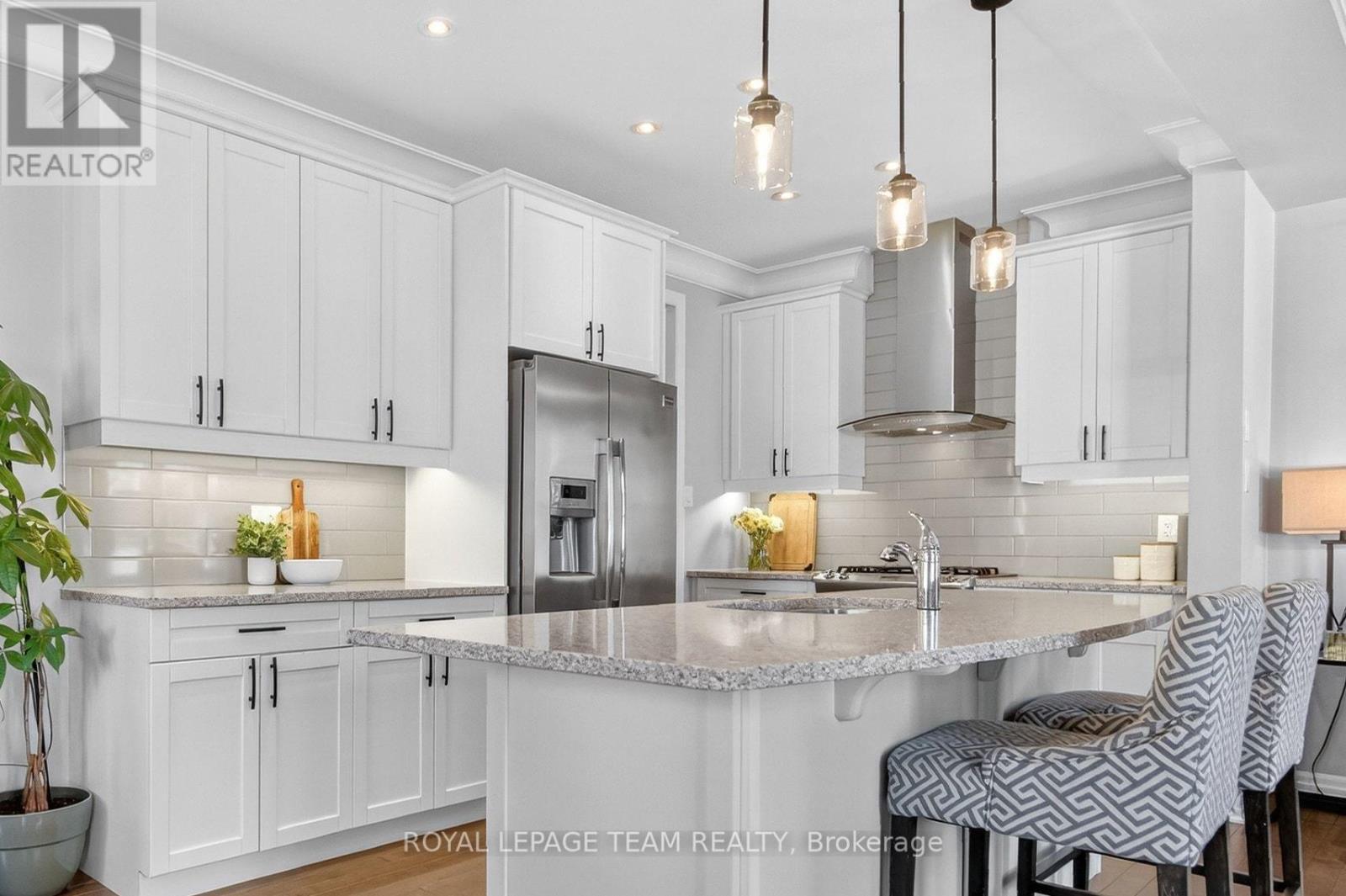 375 Meadowbreeze Drive, Ottawa, Ontario  K2M 0K3 - Photo 14 - X12869528