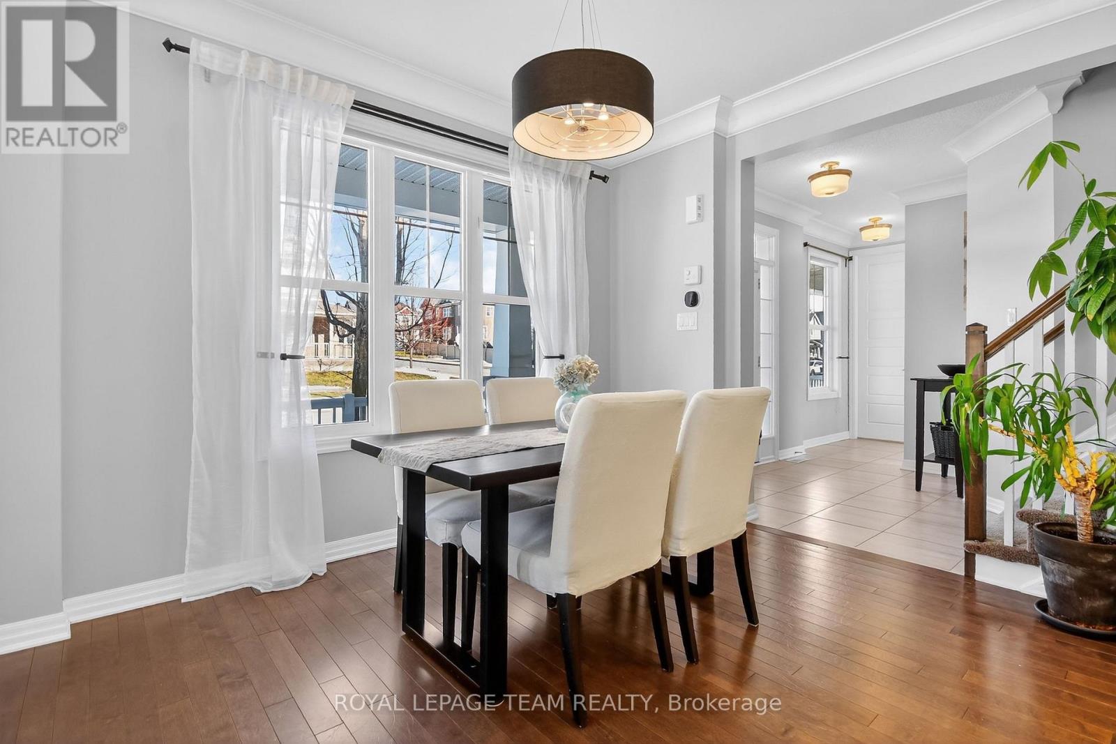 375 Meadowbreeze Drive, Ottawa, Ontario  K2M 0K3 - Photo 18 - X12869528