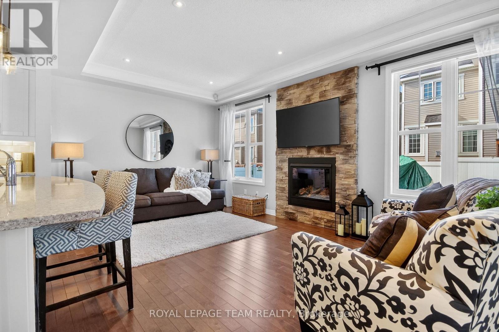 375 Meadowbreeze Drive, Ottawa, Ontario  K2M 0K3 - Photo 8 - X12869528