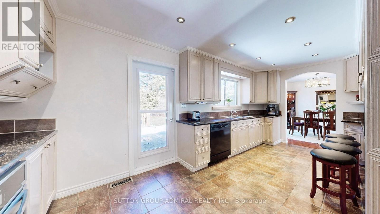 42 Jondan Crescent, Markham, Ontario  L3T 3Z5 - Photo 21 - N12869504