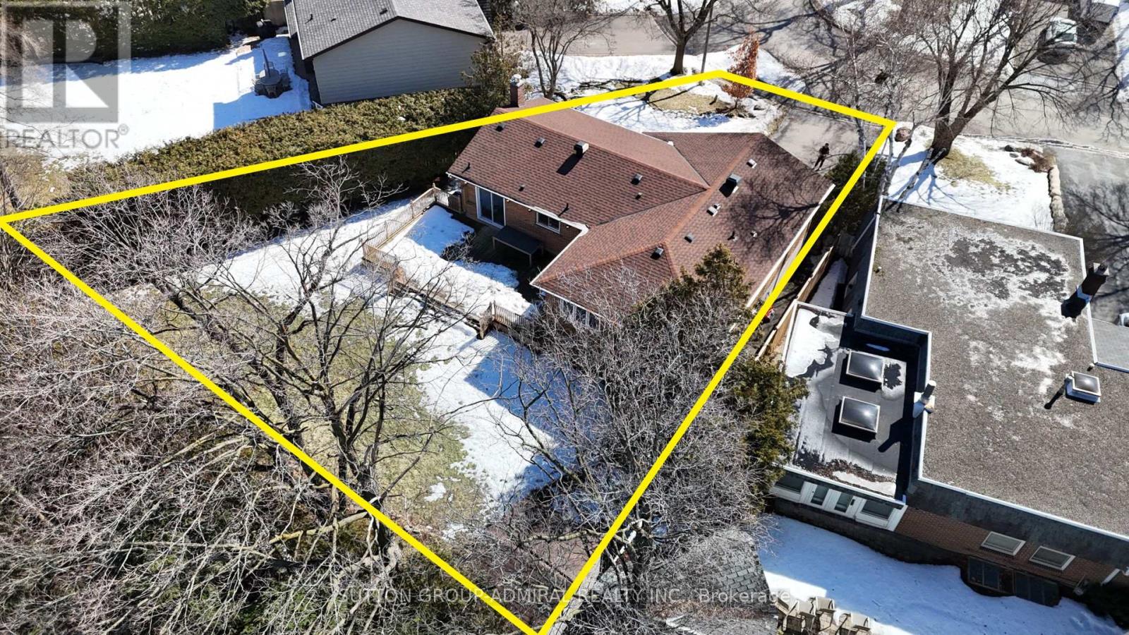 42 Jondan Crescent, Markham, Ontario  L3T 3Z5 - Photo 4 - N12869504