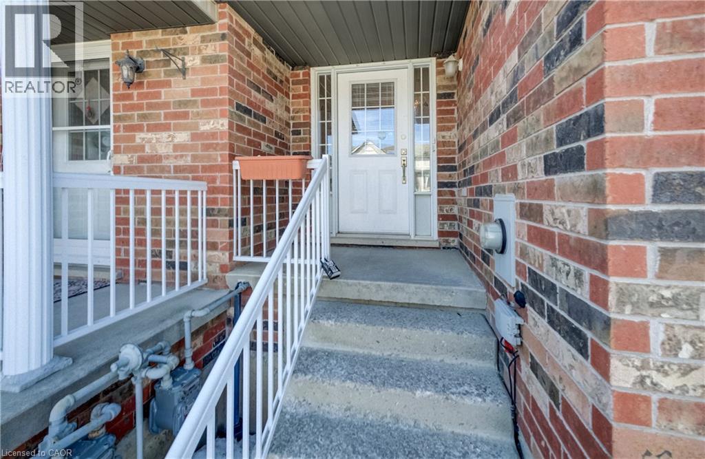 23 Madeleine Street, Kitchener, Ontario  N2R 1V5 - Photo 4 - 40809447