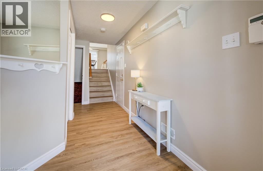 23 Madeleine Street, Kitchener, Ontario  N2R 1V5 - Photo 5 - 40809447