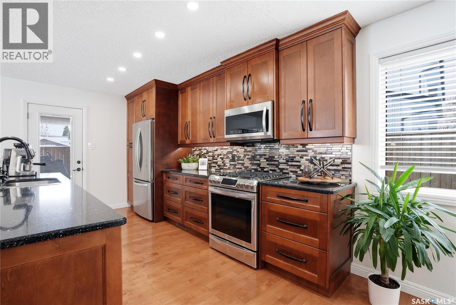 154 Candle Crescent, Saskatoon, Saskatchewan  S7K 5A2 - Photo 13 - SK030075