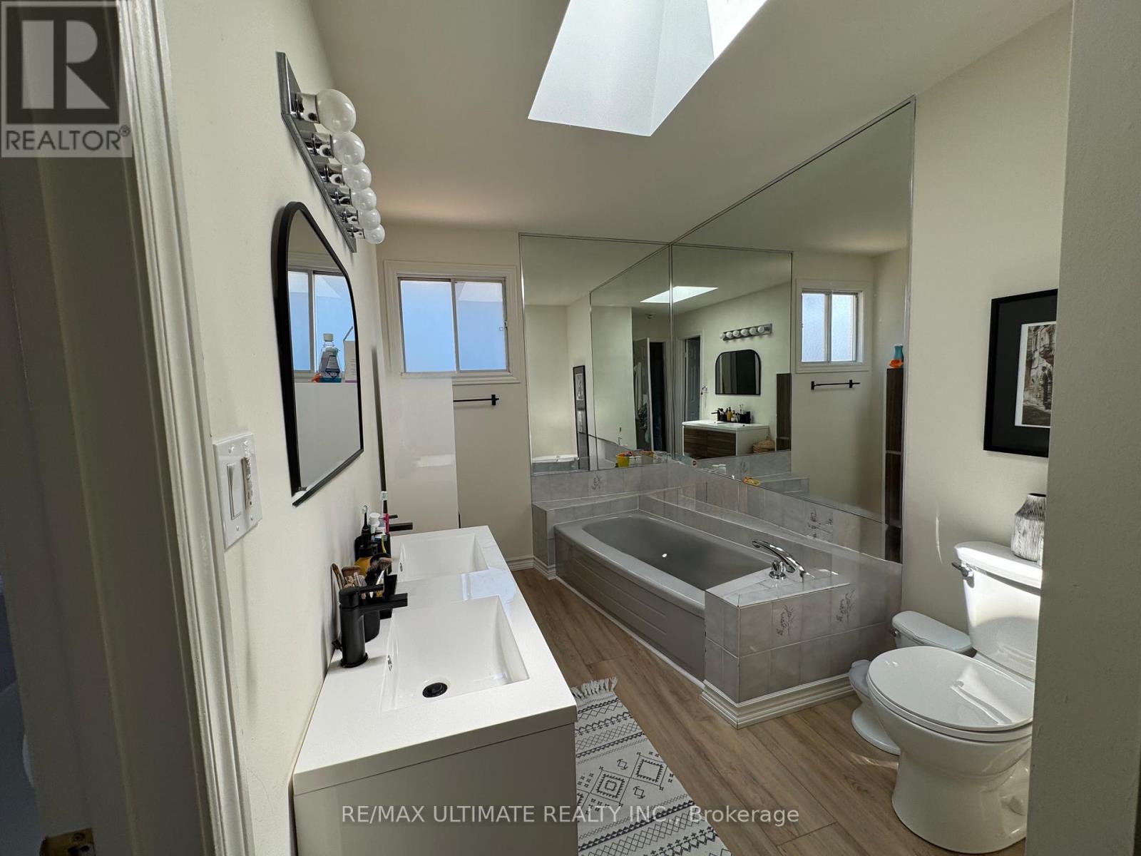 12 Stoney Brook Crescent, St. Catharines, Ontario  L2S 3J3 - Photo 11 - X12869468