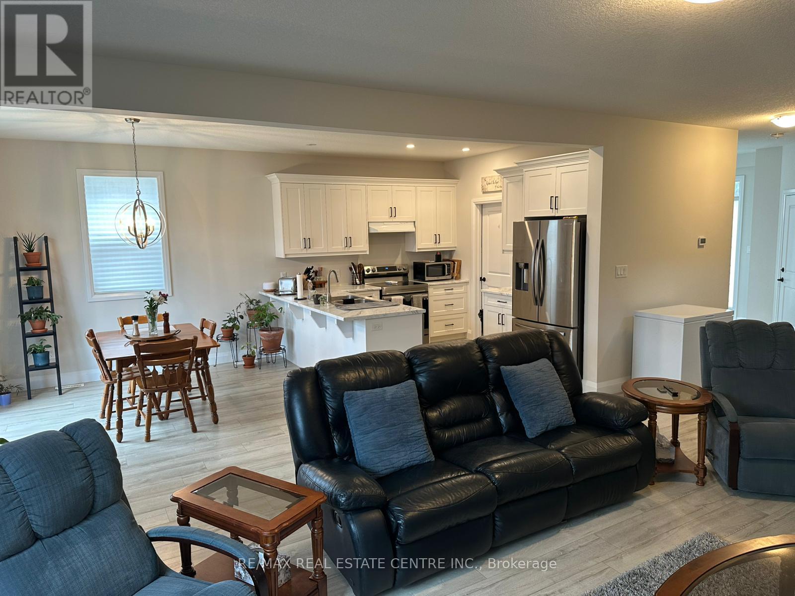 64 Cash Crescent, Ingersoll, Ontario  N5C 0E1 - Photo 10 - X12869522