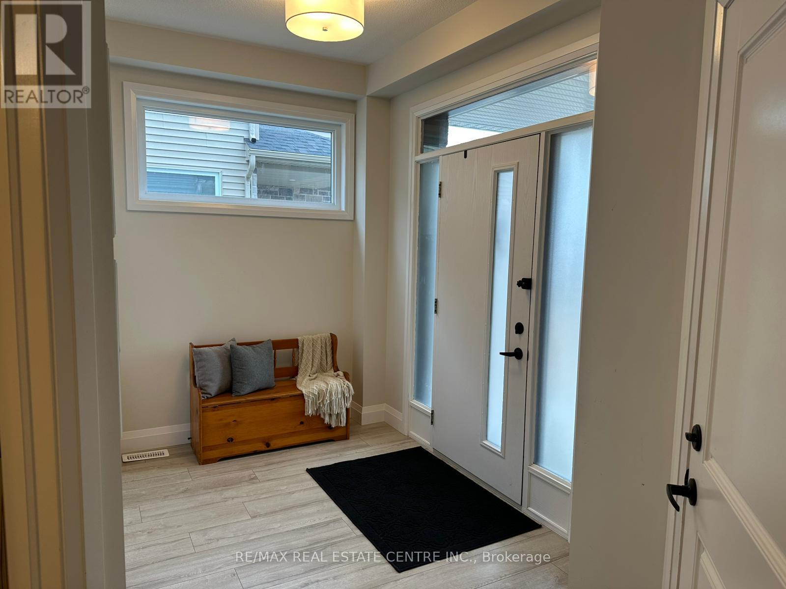 64 Cash Crescent, Ingersoll, Ontario  N5C 0E1 - Photo 2 - X12869522