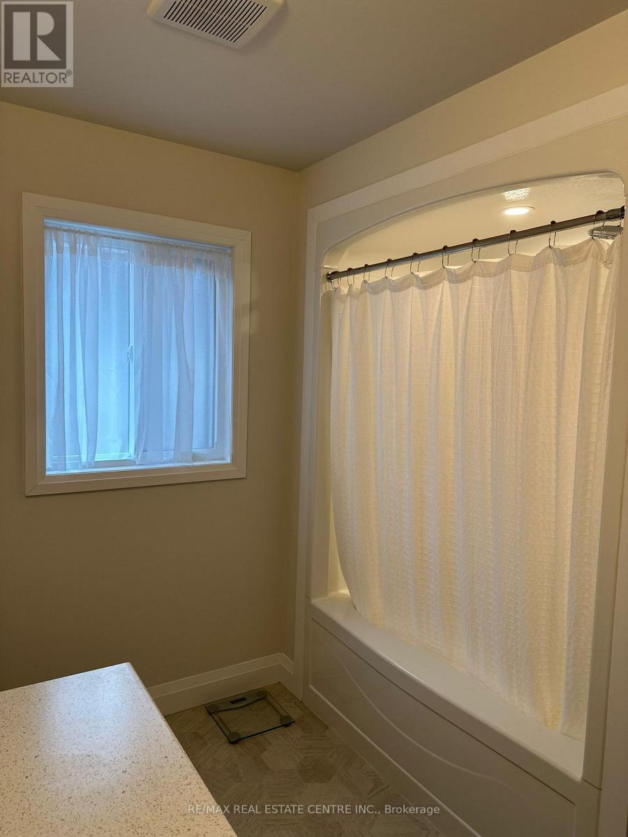 64 Cash Crescent, Ingersoll, Ontario  N5C 0E1 - Photo 31 - X12869522