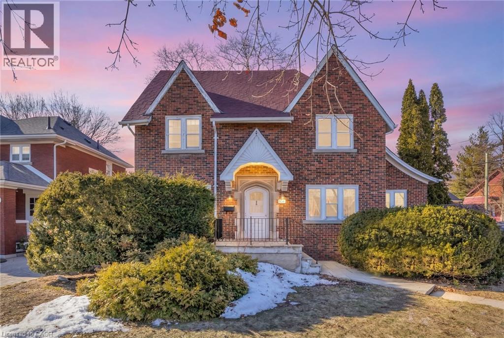 808 Queens Boulevard, Kitchener, Ontario  N2M 1A7 - Photo 2 - 40807193