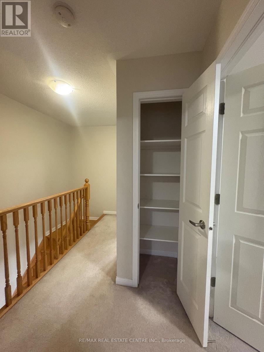 271 Woodley Crescent S, Milton, Ontario  L9T 8C4 - Photo 14 - W12840408