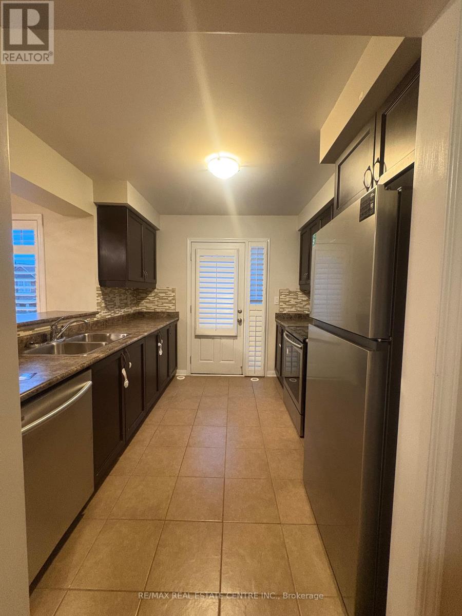 271 Woodley Crescent S, Milton, Ontario  L9T 8C4 - Photo 9 - W12840408