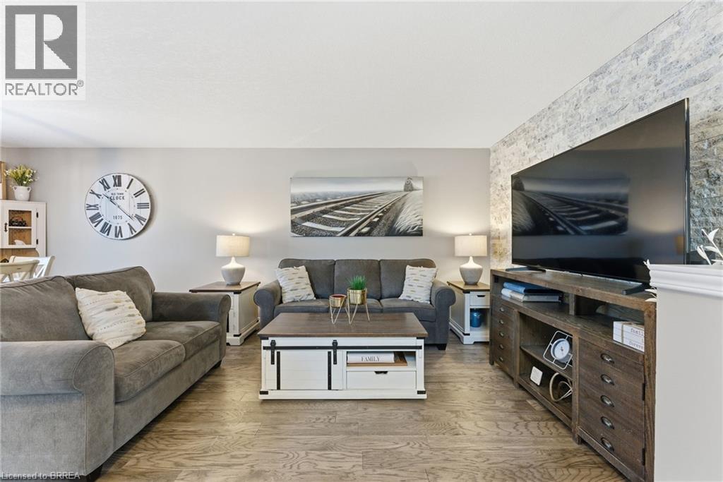 15 Anastasia Crescent, Brantford, Ontario  N3P 2A9 - Photo 6 - 40811320