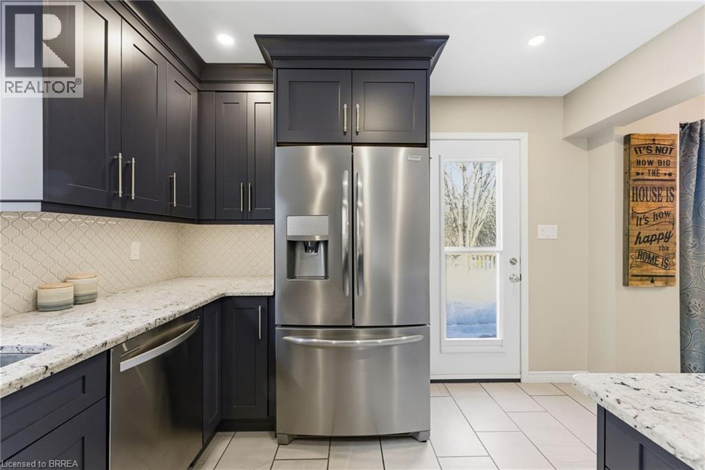 15 Anastasia Crescent, Brantford, Ontario  N3P 2A9 - Photo 9 - 40811320