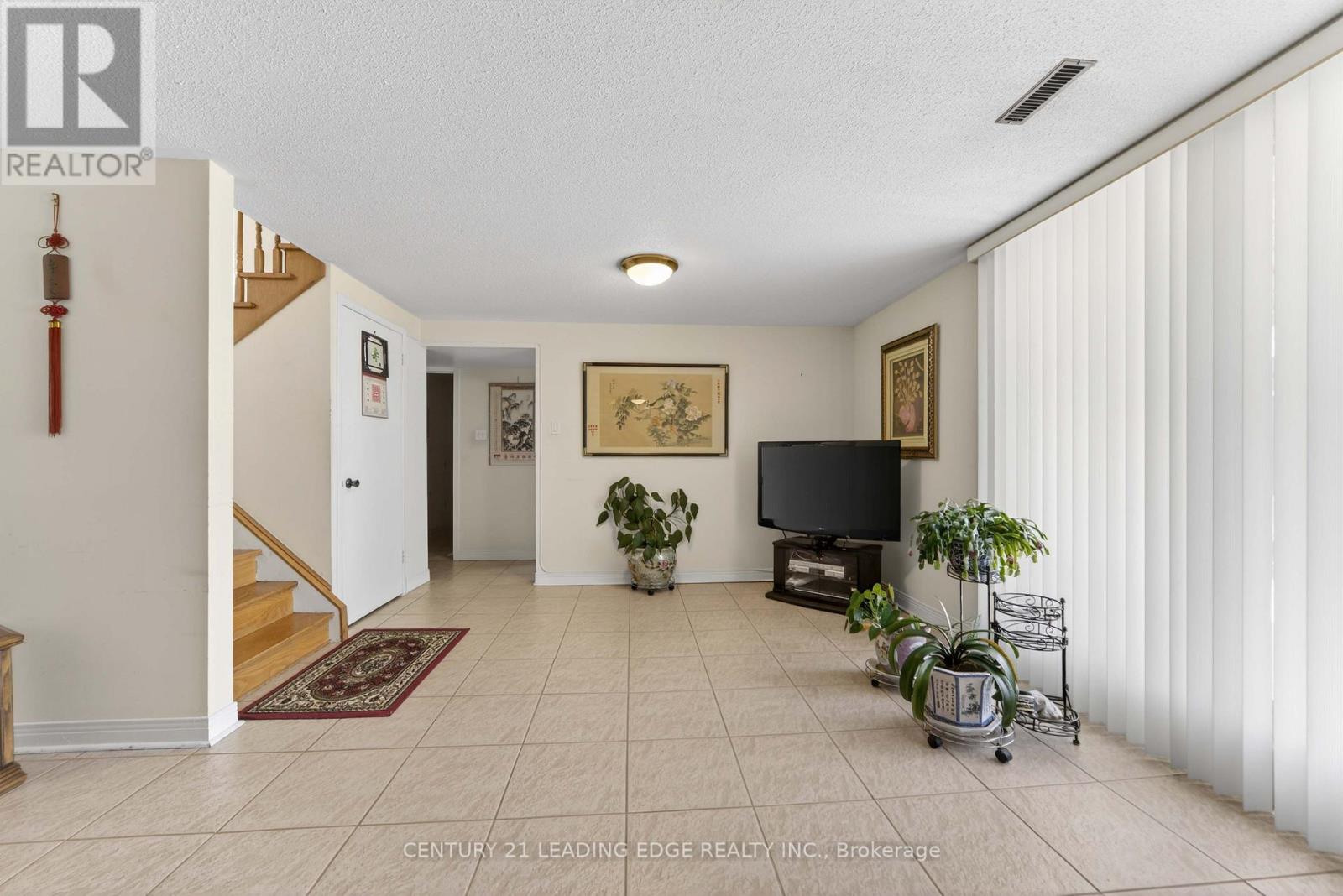 36 Lawnmere Crescent, Toronto, Ontario  M1S 2T3 - Photo 17 - E12867350