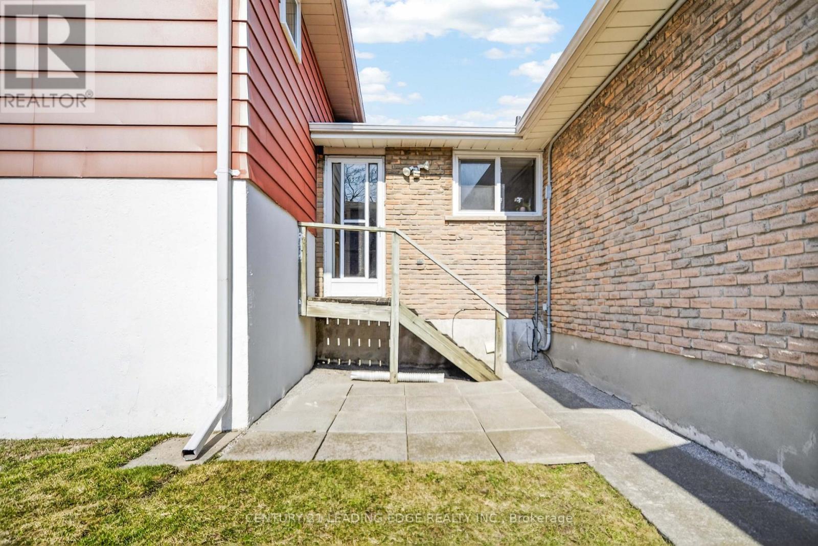 36 Lawnmere Crescent, Toronto, Ontario  M1S 2T3 - Photo 33 - E12867350