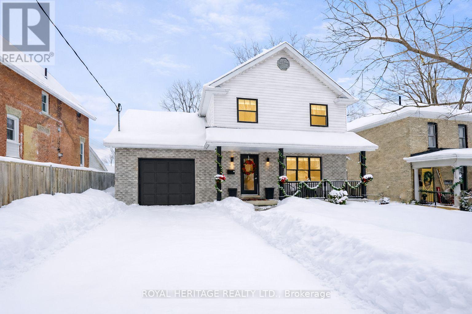 44 REGENT STREET, Kawartha Lakes, Ontario