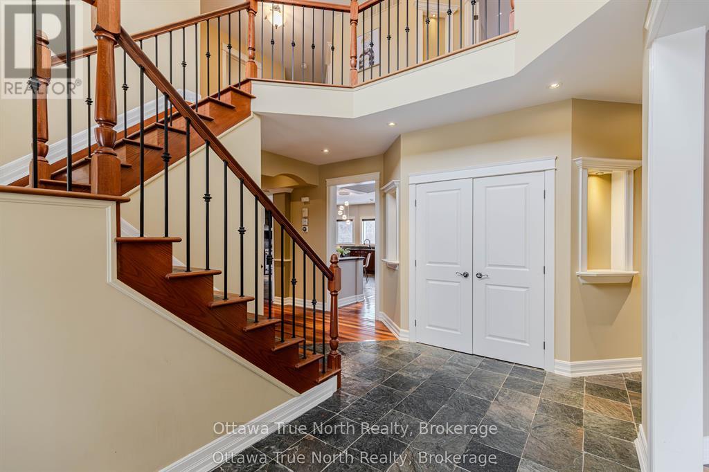 1530 Lords Manor Lane, Ottawa, Ontario  K4M 1K3 - Photo 4 - X12869218