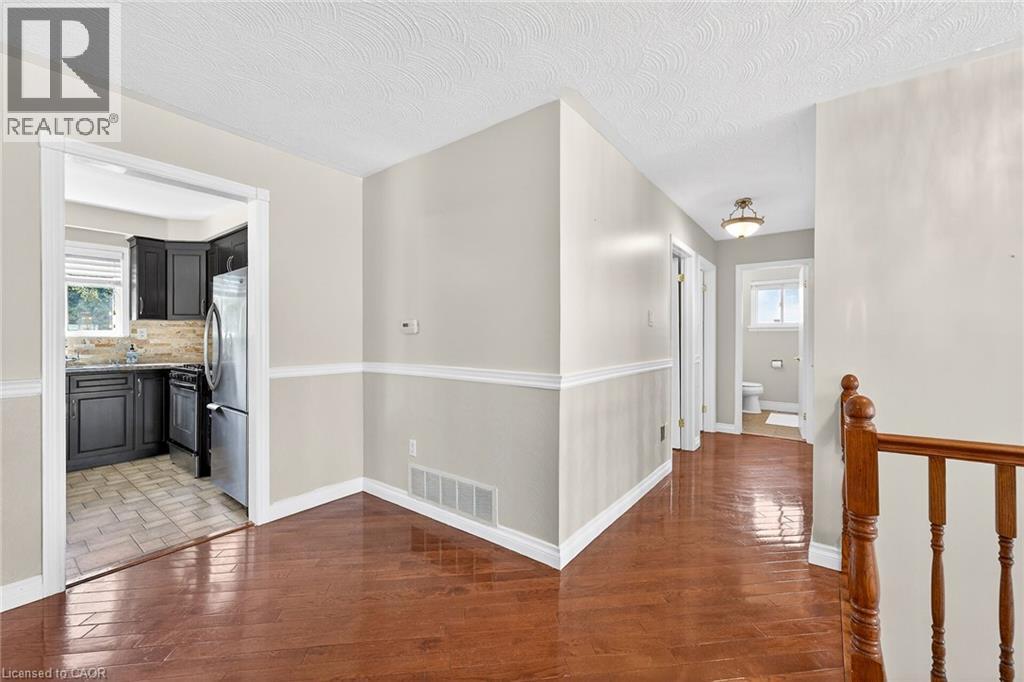 24 Milverton Close, Waterdown, Ontario  L0R 2H3 - Photo 20 - 40810513