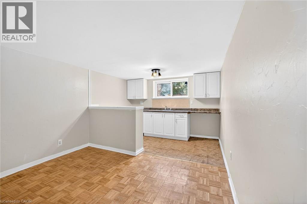 24 Milverton Close, Waterdown, Ontario  L0R 2H3 - Photo 34 - 40810513