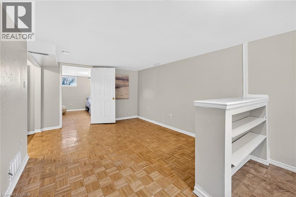 24 Milverton Close, Waterdown, Ontario  L0R 2H3 - Photo 35 - 40810513