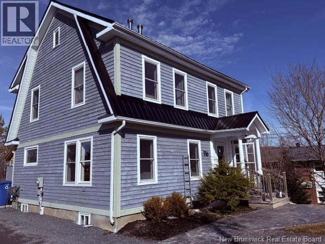 116 Eastwood Drive, Woodstock, New Brunswick  E7M 1P4 - Photo 2 - NB133530