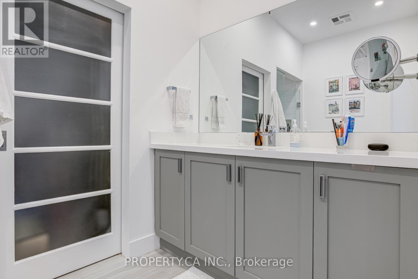 519 - 90 Sumach Street, Toronto, Ontario  M5A 4R4 - Photo 17 - C12869562