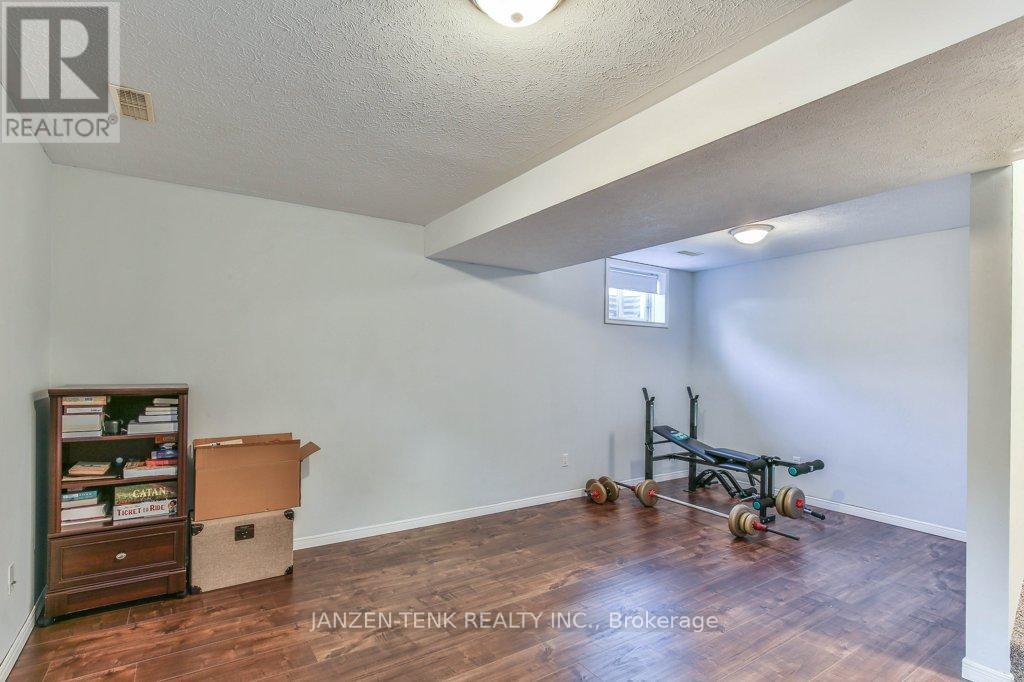 60 Beckett Boulevard, Tillsonburg, Ontario  N4G 5N3 - Photo 29 - X12869558