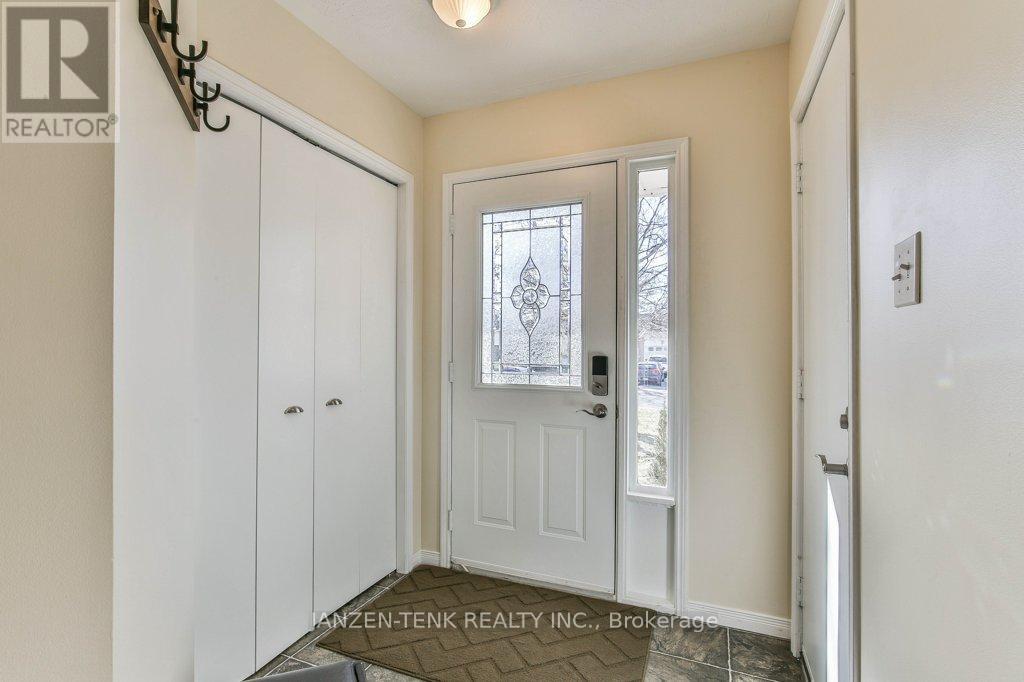 60 Beckett Boulevard, Tillsonburg, Ontario  N4G 5N3 - Photo 4 - X12869558