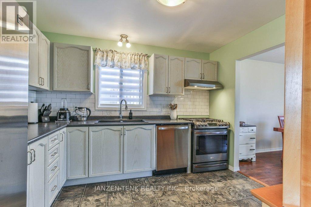 60 Beckett Boulevard, Tillsonburg, Ontario  N4G 5N3 - Photo 6 - X12869558