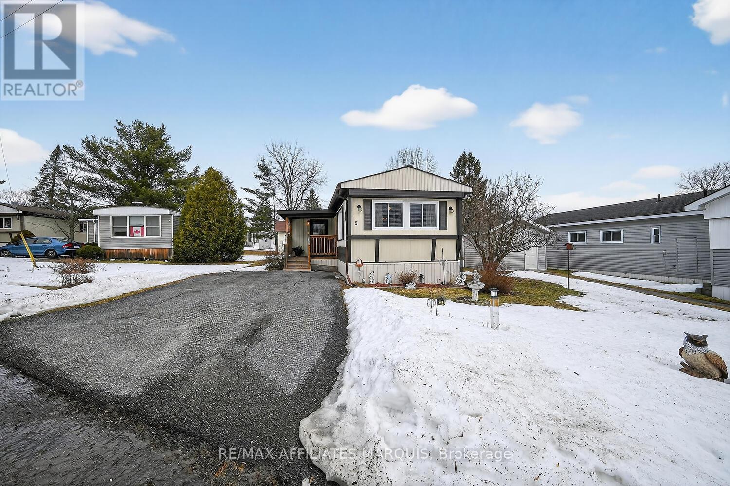 8 Saddle Avenue, Rideau Lakes, Ontario  K7A 4S5 - Photo 6 - X12869534