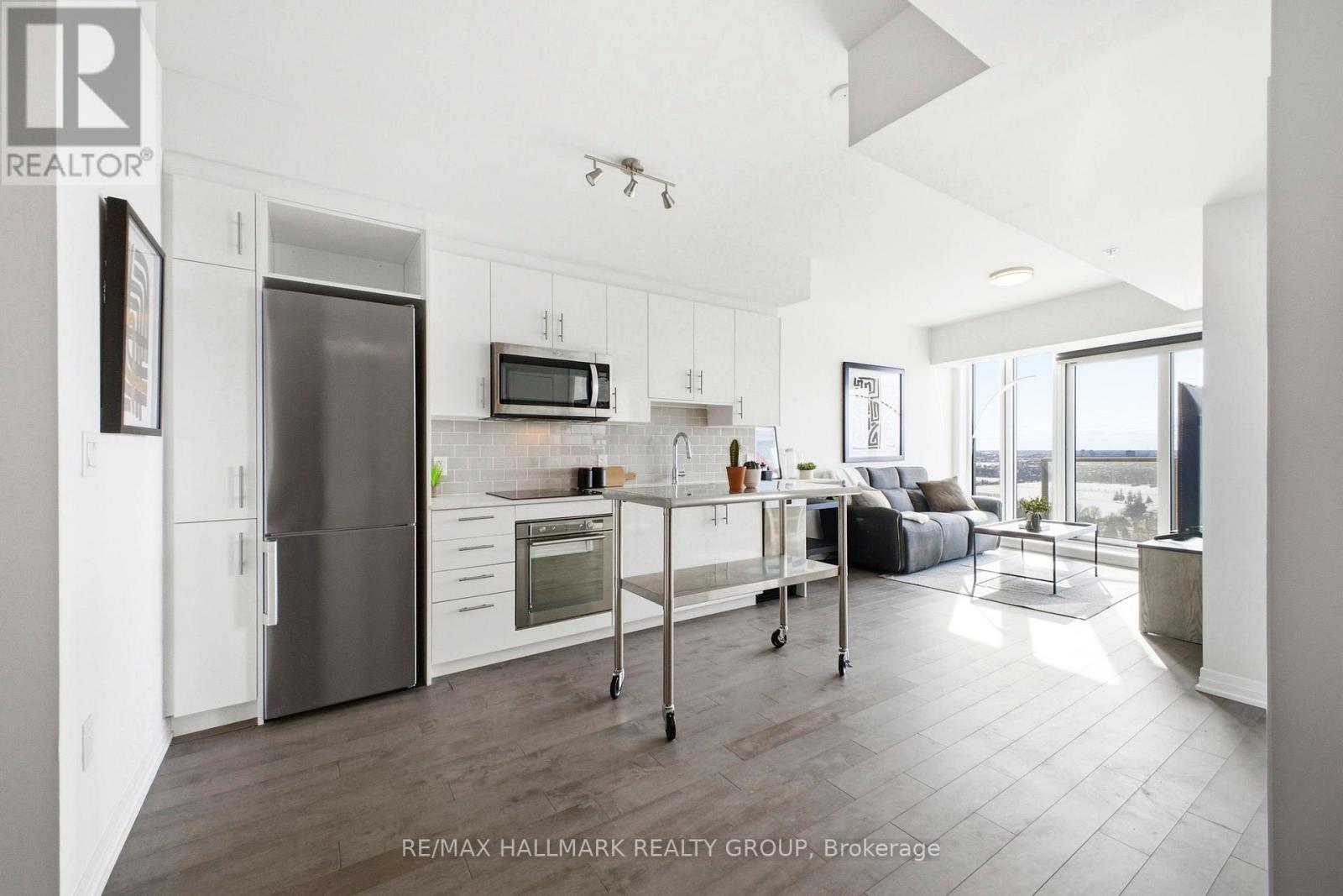 3703 - 805 Carling Avenue, Ottawa, Ontario  K1S 5W9 - Photo 11 - X12869542