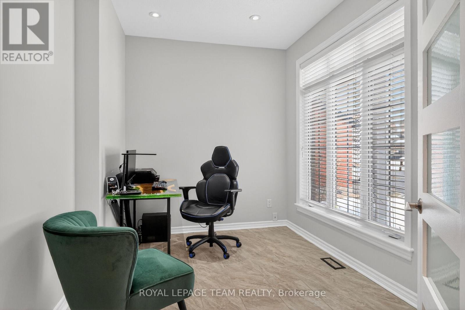 68 Polo Lane, Ottawa, Ontario  K2M 2Y4 - Photo 3 - X12869550