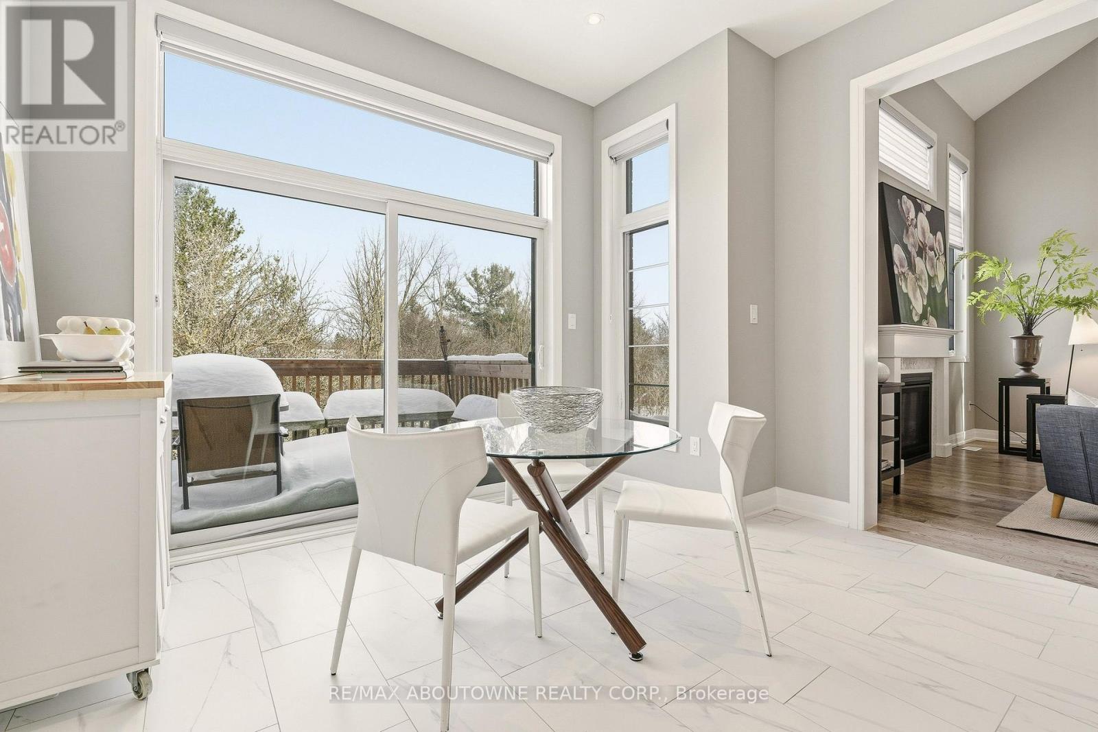 1456 Ford Strathy Crescent, Oakville, Ontario  L6H 3W9 - Photo 16 - W12742676