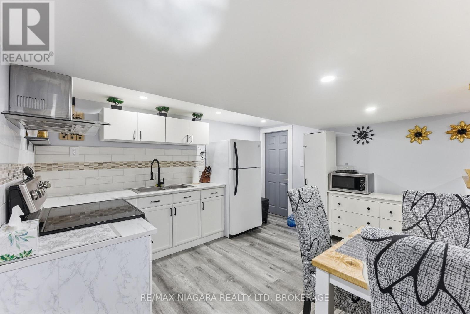 4183 Glenwood Drive, Lincoln, Ontario  L0R 1B7 - Photo 21 - X12869544