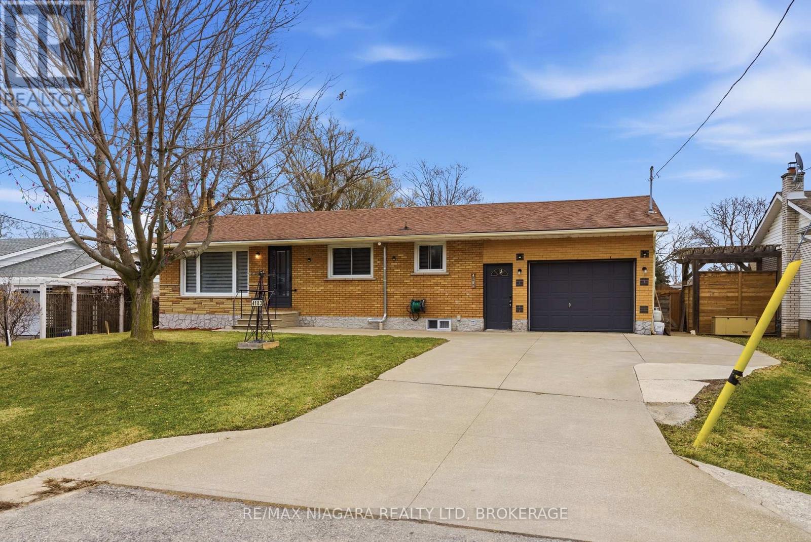 4183 Glenwood Drive, Lincoln, Ontario  L0R 1B7 - Photo 3 - X12869544