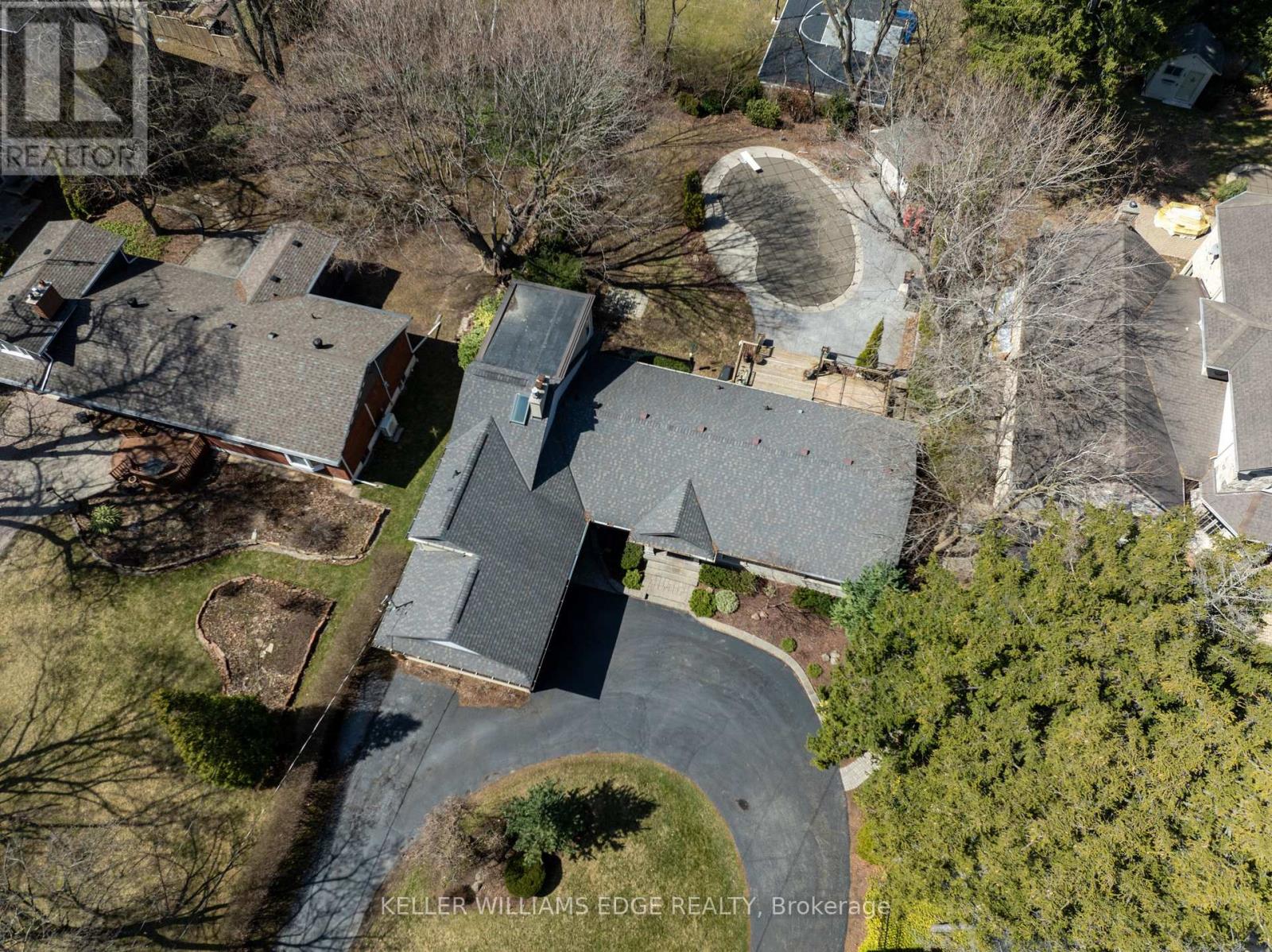 4391 Lakeshore Road, Burlington, Ontario  L7L 1B3 - Photo 42 - W12869538