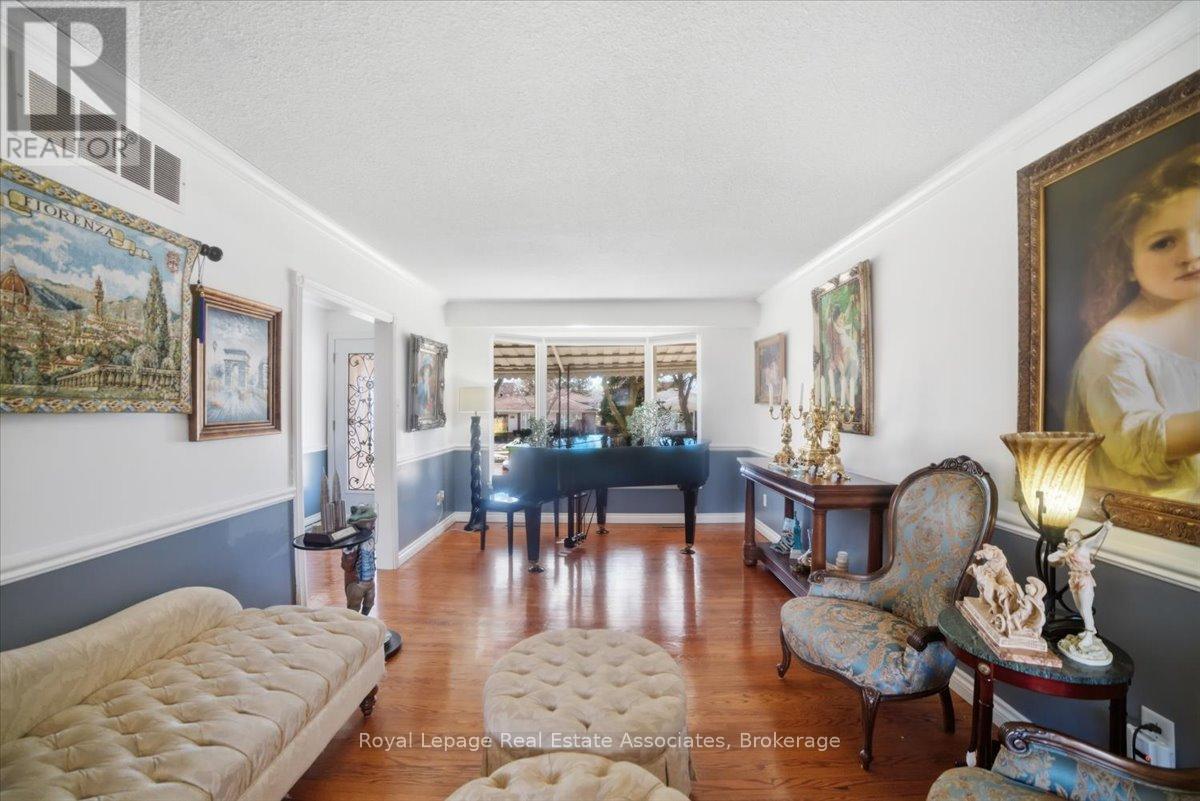 3652 Haven Glenn, Mississauga, Ontario  L4X 1X8 - Photo 10 - W12869566