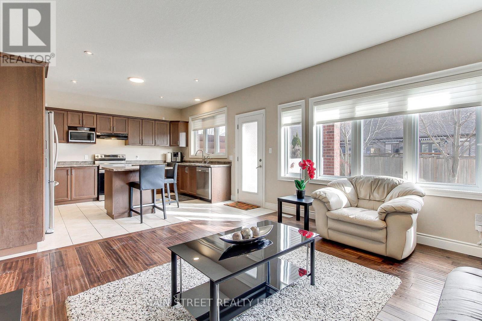 554 Tatham Boulevard, Woodstock, Ontario  N4T 0A7 - Photo 4 - X12869536