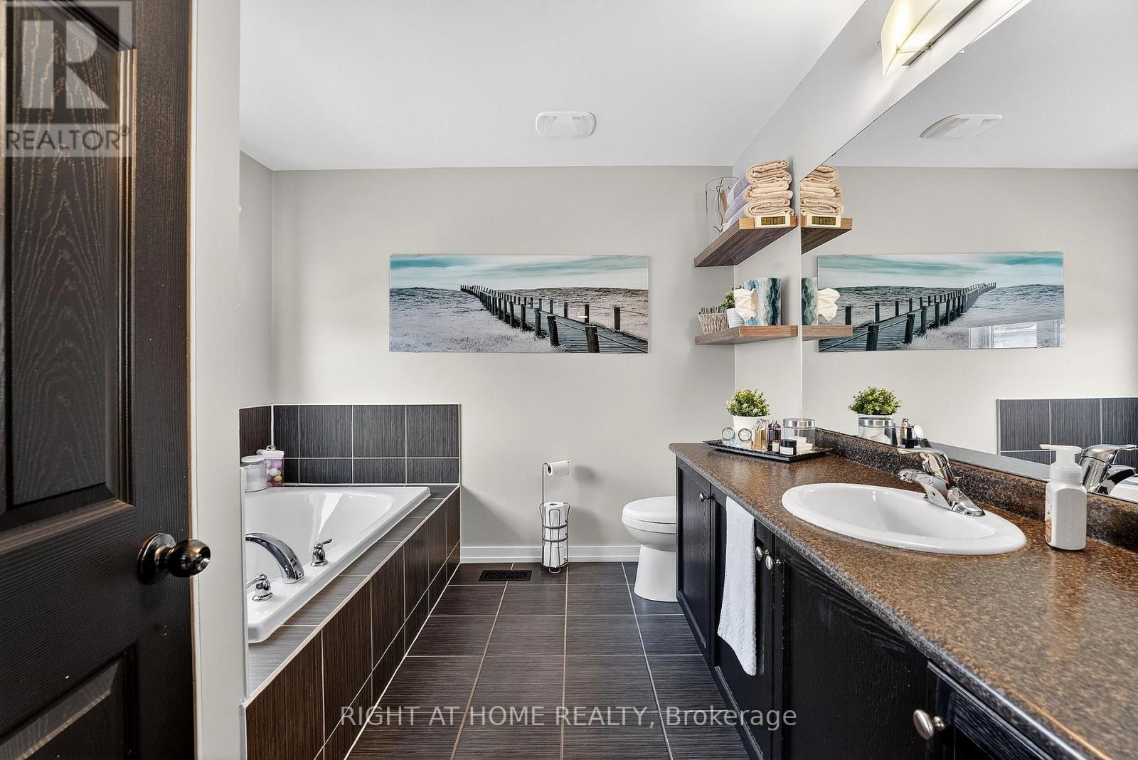 7860 Butternut Boulevard, Niagara Falls, Ontario  L2H 0N3 - Photo 32 - X12869554