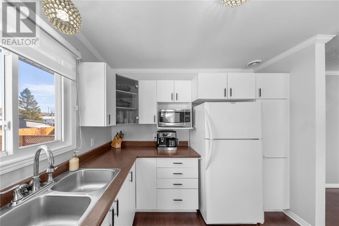 419 Raymond Crescent, Azilda, Ontario  P0M 1B0 - Photo 18 - 2126727