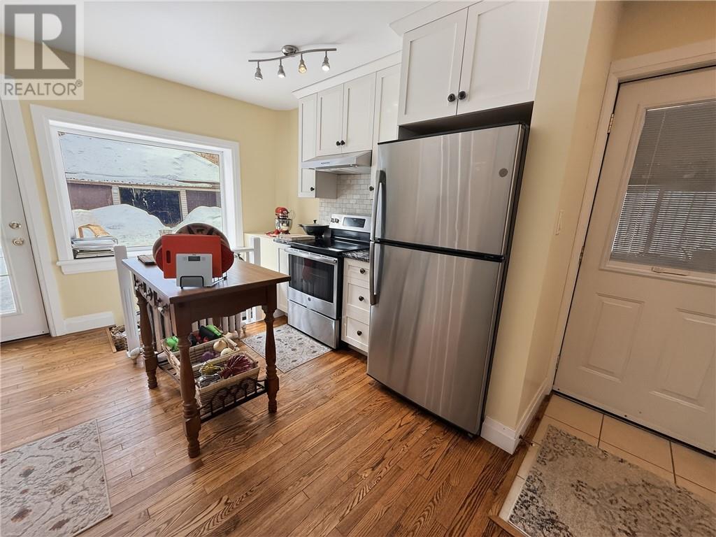 17 Phipps Street, Manitoulin Island, Ontario  P0P 1H0 - Photo 5 - 2126655