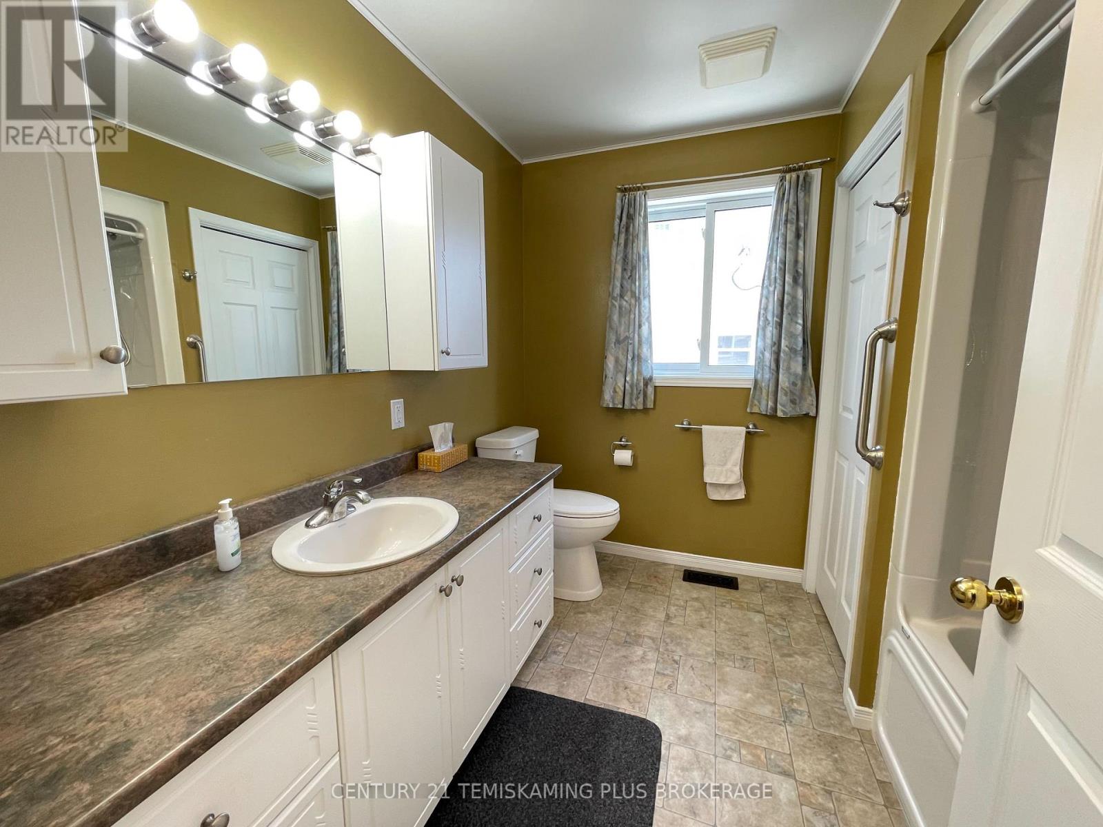 99 Pine Street W, Temiskaming Shores (New Liskeard), Ontario  P0J 1P0 - Photo 18 - T12869578