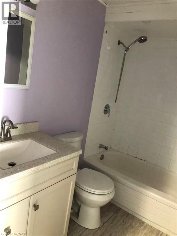 390 East 23rd Street, Hamilton, Ontario  L8V 2X6 - Photo 8 - 40811022