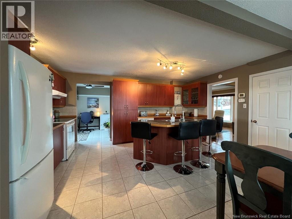 120 34th Avenue, Edmundston, New Brunswick  E3V 2T6 - Photo 9 - NB134775