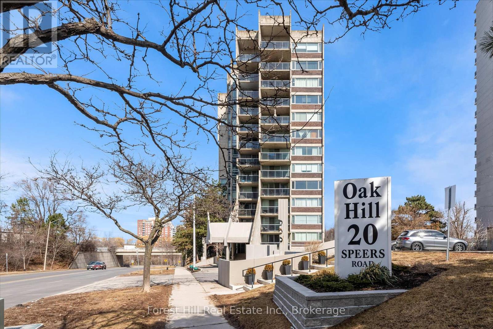 502 - 20 SPEERS ROAD, Oakville, Ontario